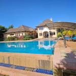 Exquisite 5-Bedroom Mansion